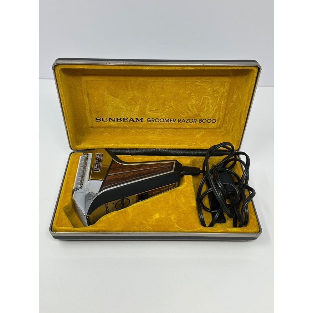 Vintage Sunbeam Groomer Razor 8000 Electric Shaver with Original Case T5